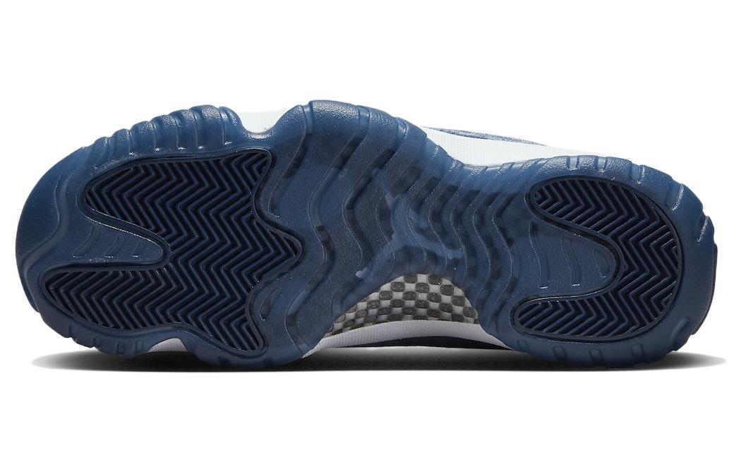 Air Jordan 11 Retro “Midnight Navy Velvet”