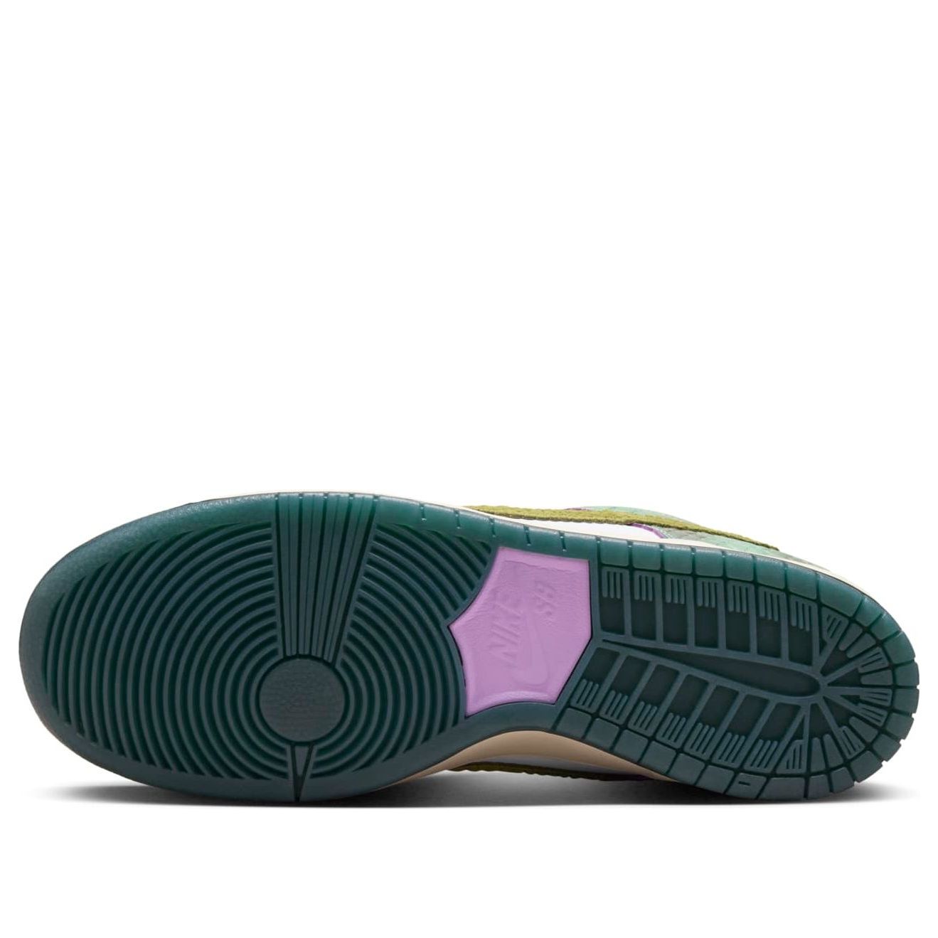 Nike x Alexis Sablone SB Dunk Low “Chameleon”