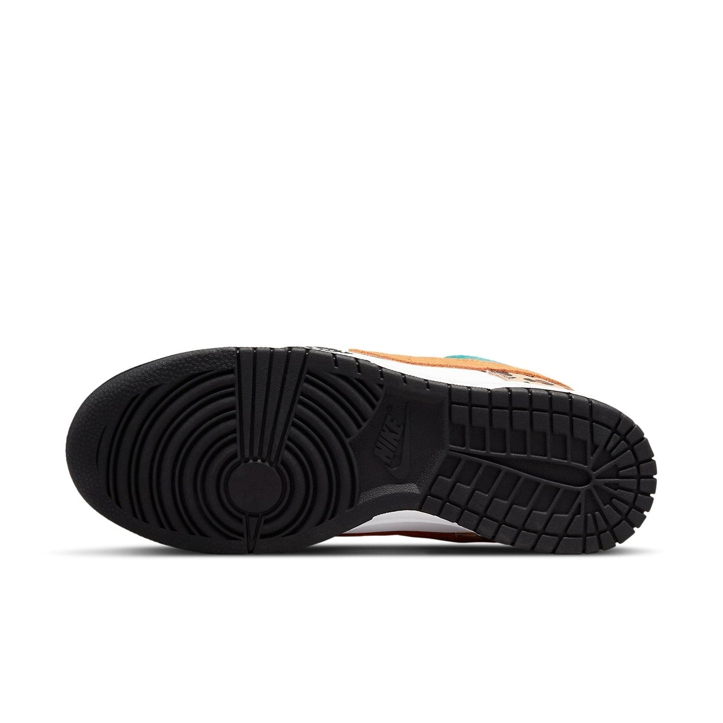 Nike Dunk Low SE “Safari Mix”