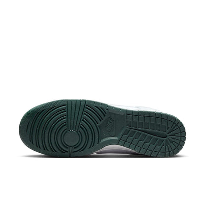 Nike Dunk Low Retro SE “Photon Dust Vintage Green”