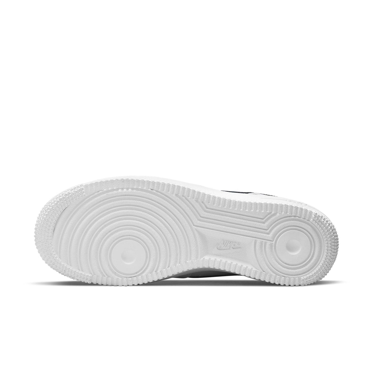 Nike Air Force 1 “07 Essential “White Black”