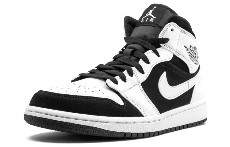 Air Jordan 1 Retro Mid “Tuxedo”