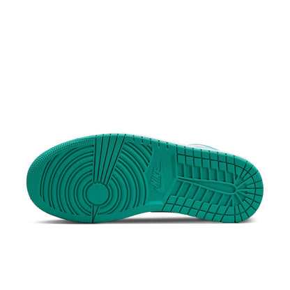 Air Jordan 1 Low “New Emerald”