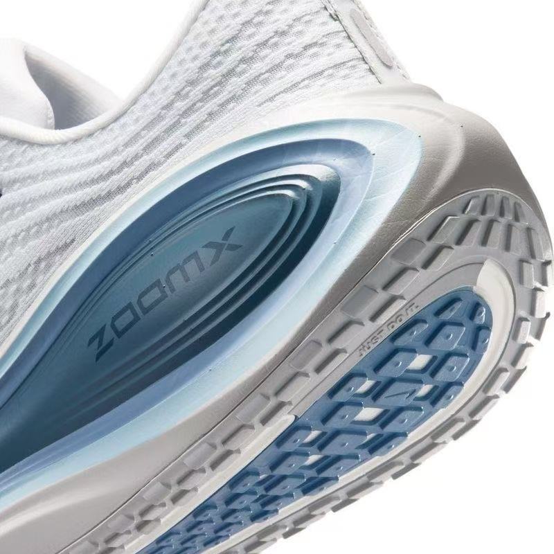 Nike Vomero 18 Road Running Shoe