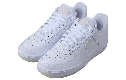 Nike Air Force 1 “07 Essential “Triple White”