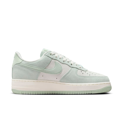 Nike Air Force 1 “07 SE “Spruce Aura Pistachio Frost”