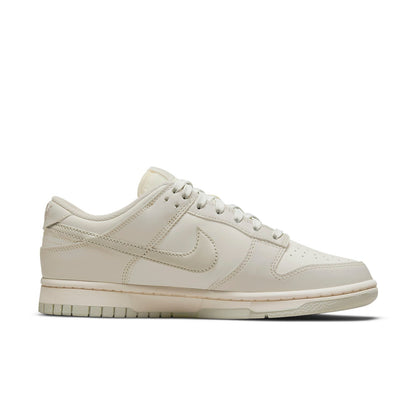 Nike Dunk Low “Light Bone”