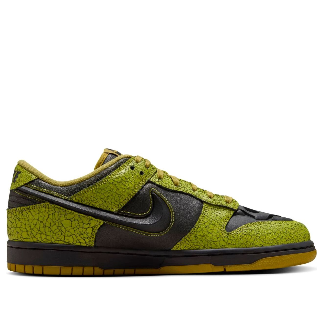 Nike Dunk Low “Halloween”