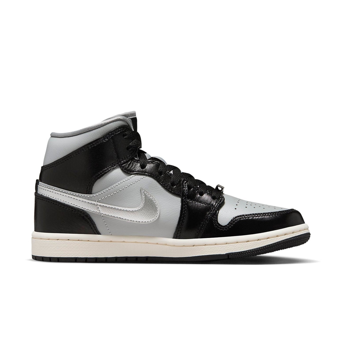 Air Jordan 1 Mid SE “Black Chrome”