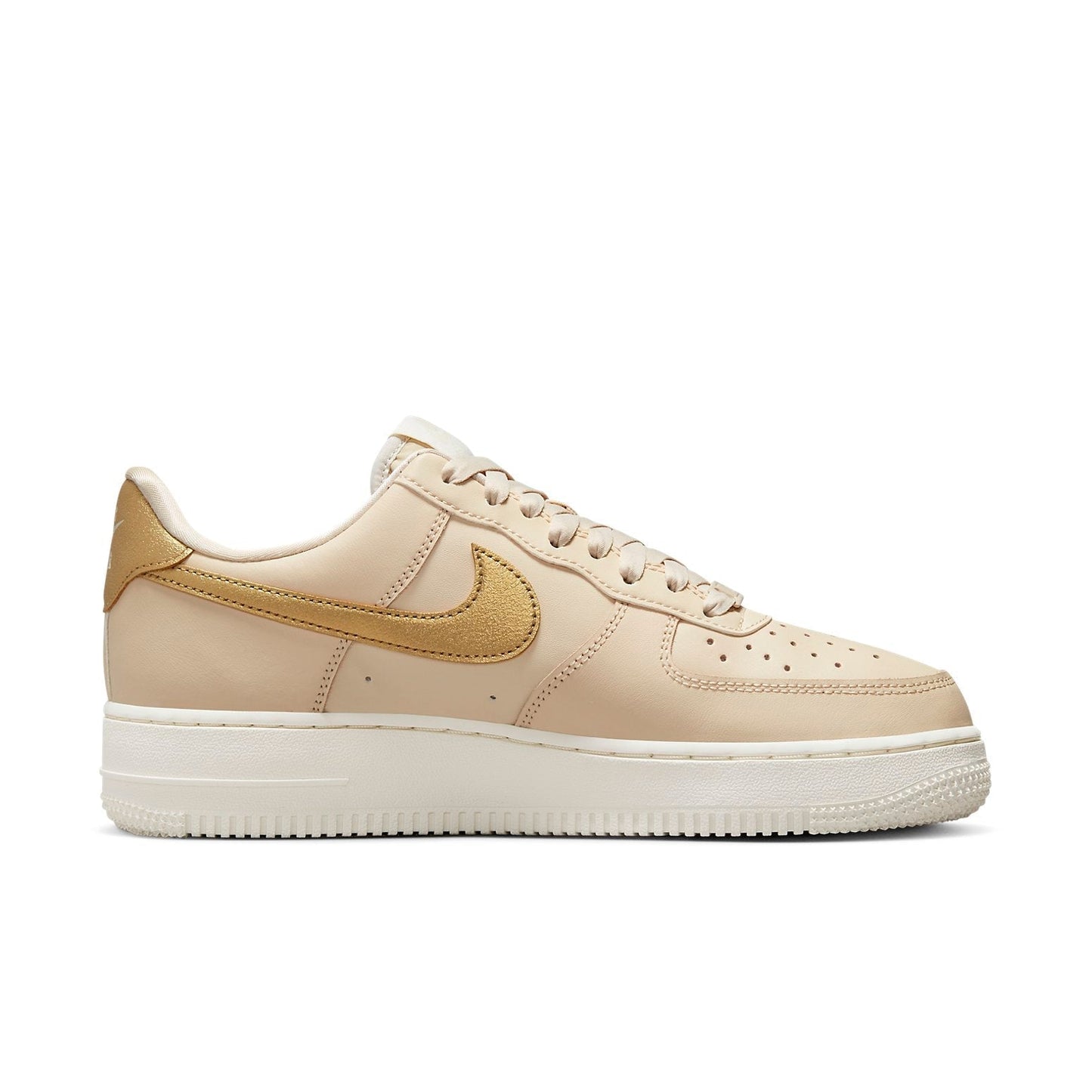 Nike Air Force 1 “07 Essential “Sanddrift Gold”