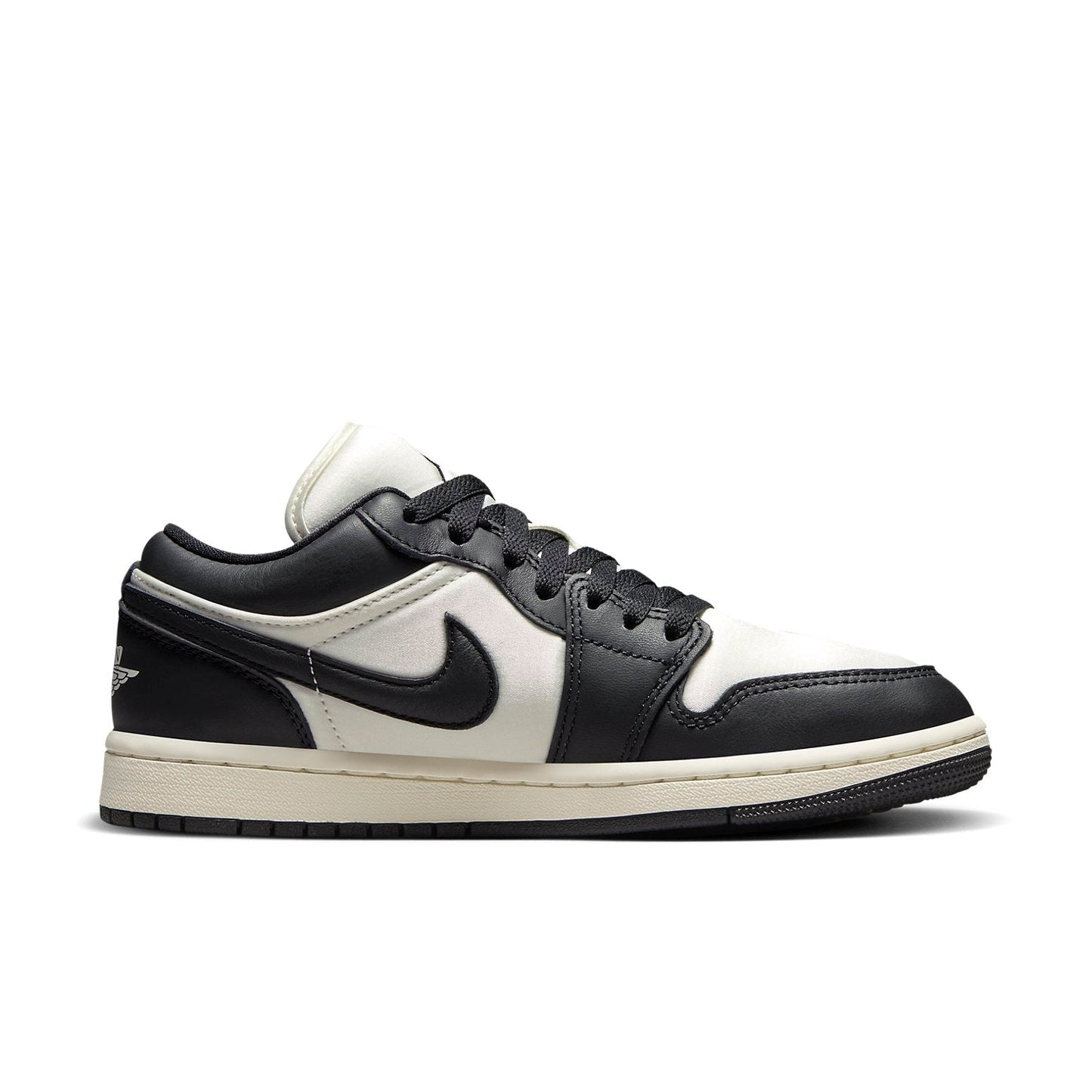 Air Jordan 1 Low SE “Vintage Panda”