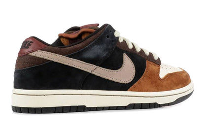 Nike SB Dunk Low Pro “Strummer”