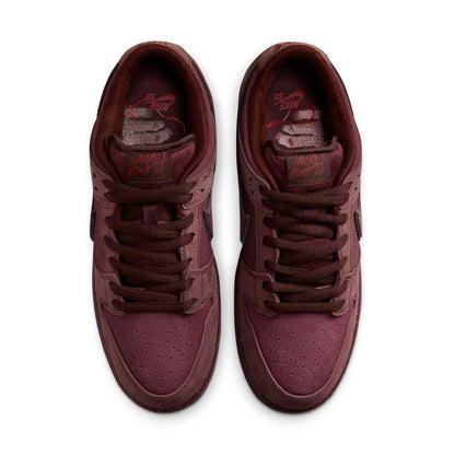 Nike SB Dunk Low “City of Love – Burgundy”