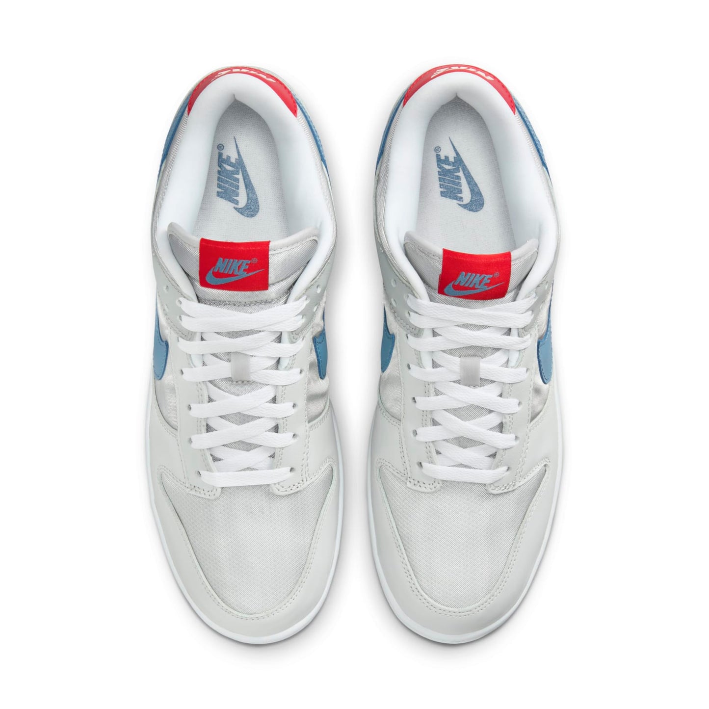 Nike Dunk Low “Silver Surfer”