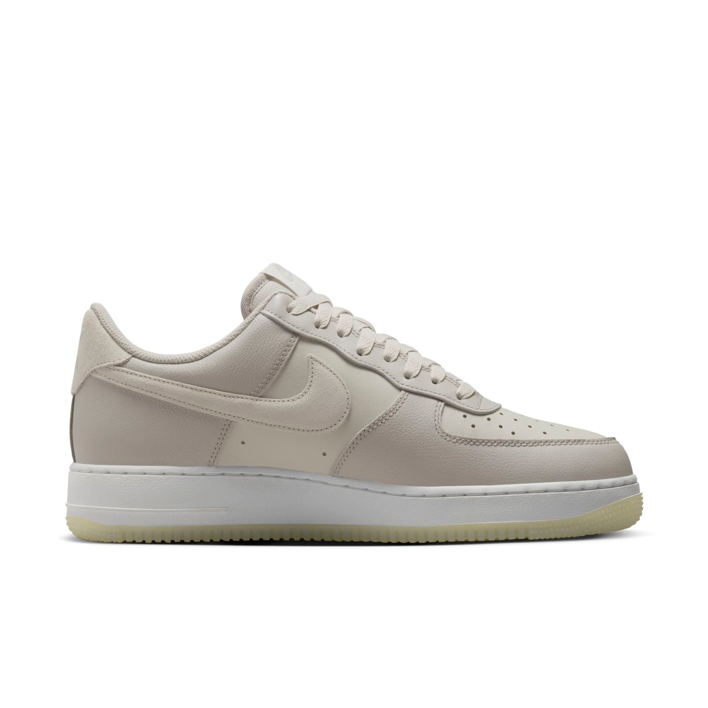 Nike Air Force 1 “07 LV8 “Light Bone”