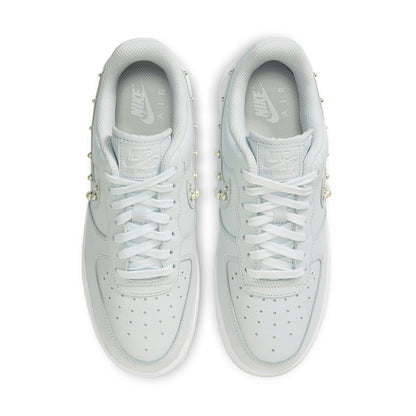 Nike Air Force 1 07 SE “Pearl Swoosh – Pure Platinum”