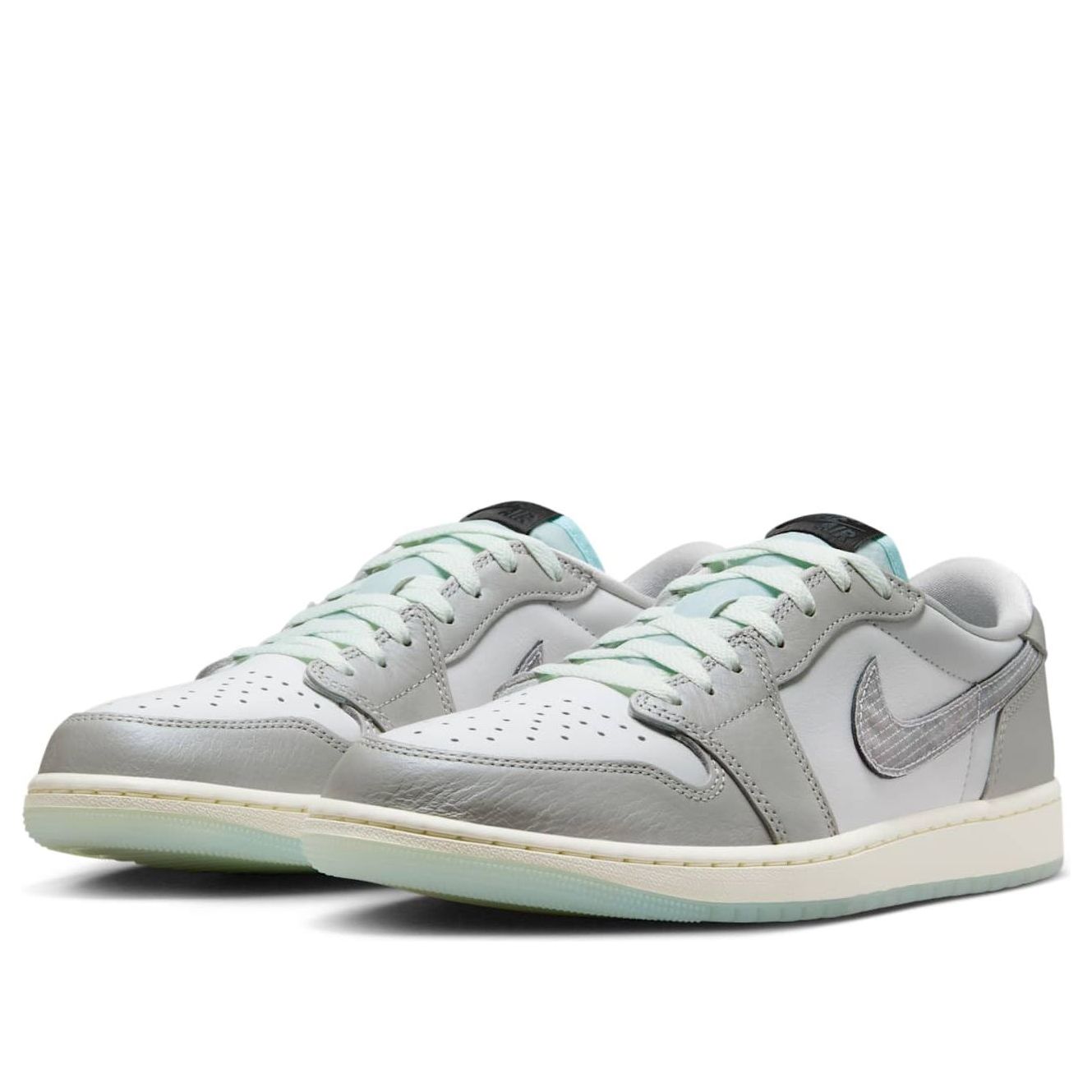 Air Jordan 1 Retro Low OG “Year of the Snake”