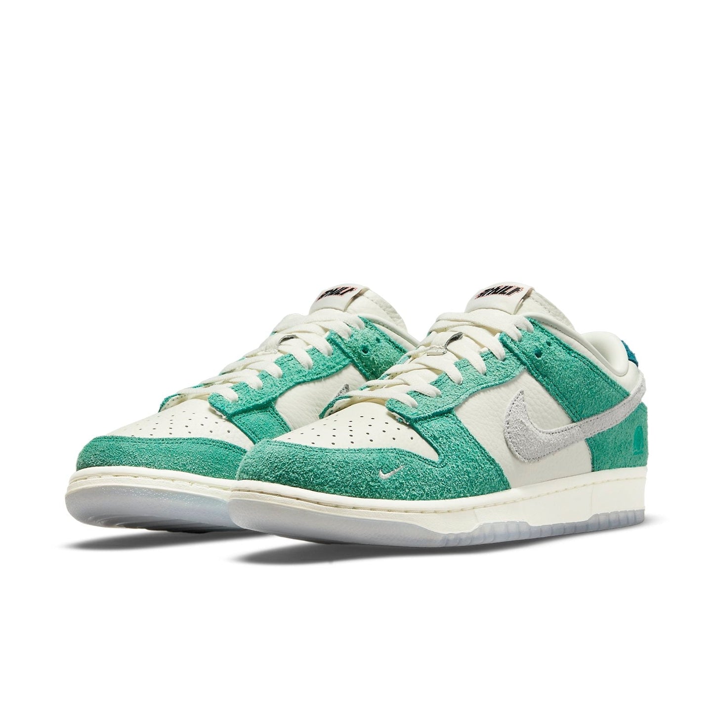 Nike x Kasina Dunk Low “Road Sign”