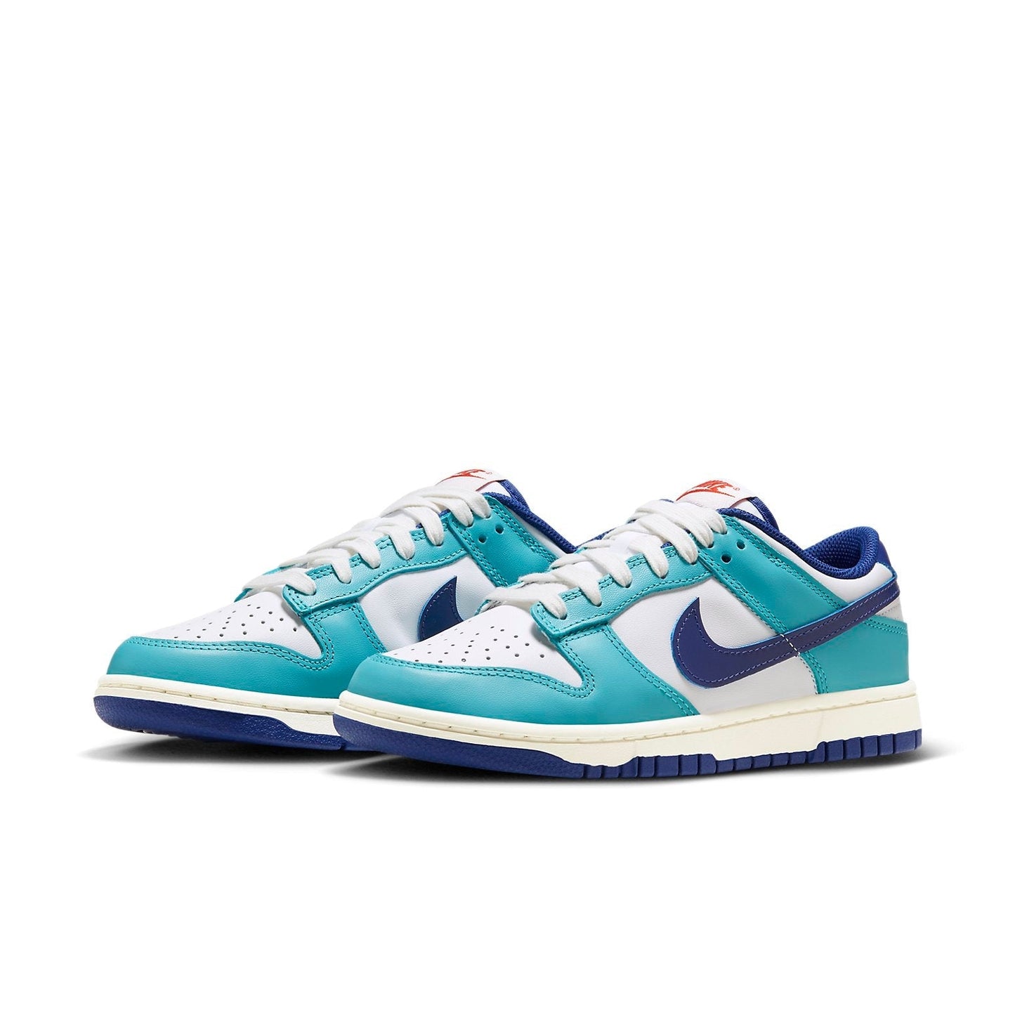 Nike Dunk Low “Teal Nebula Deep Royal Blue”
