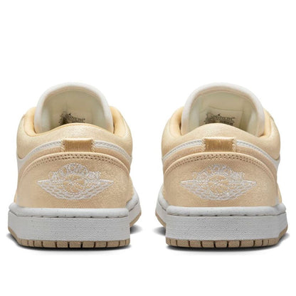 Air Jordan 1 Low SE “Canvas – Team Gold”