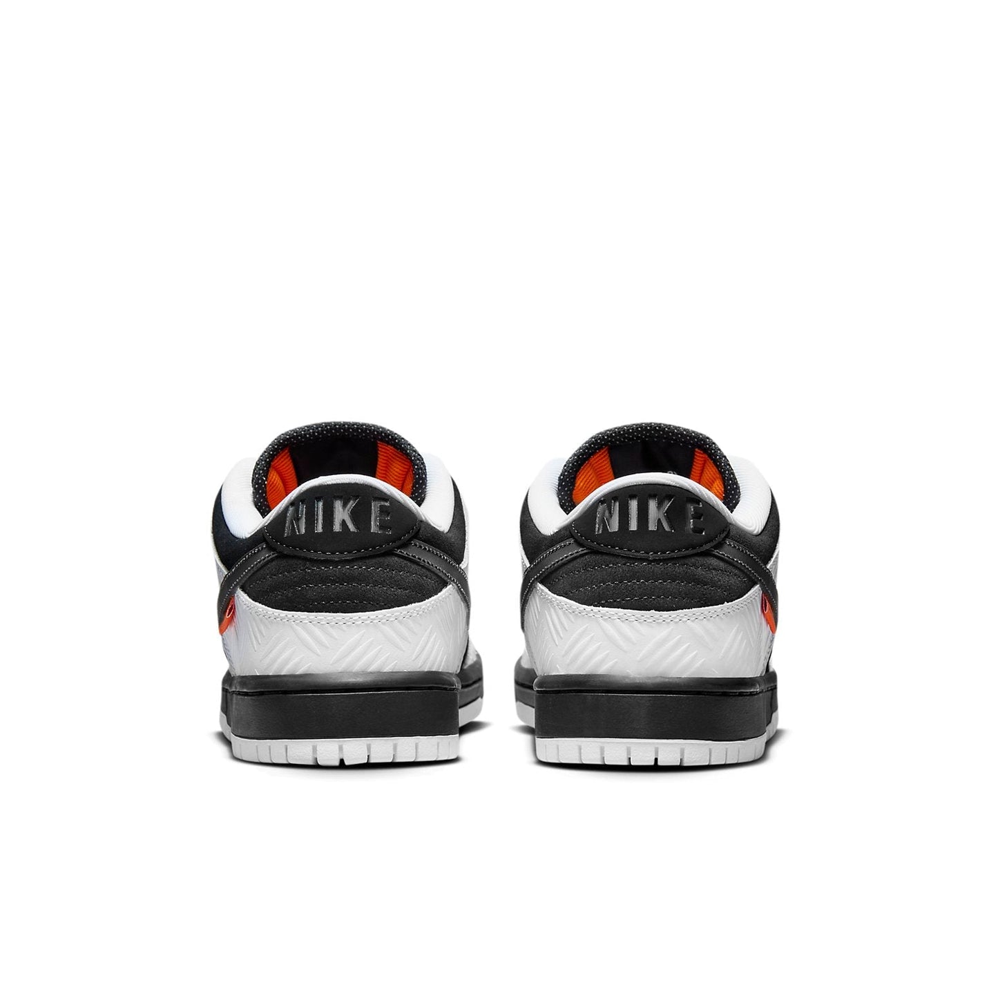 Nike x TIGHTBOOTH SB Dunk Low “White Black”