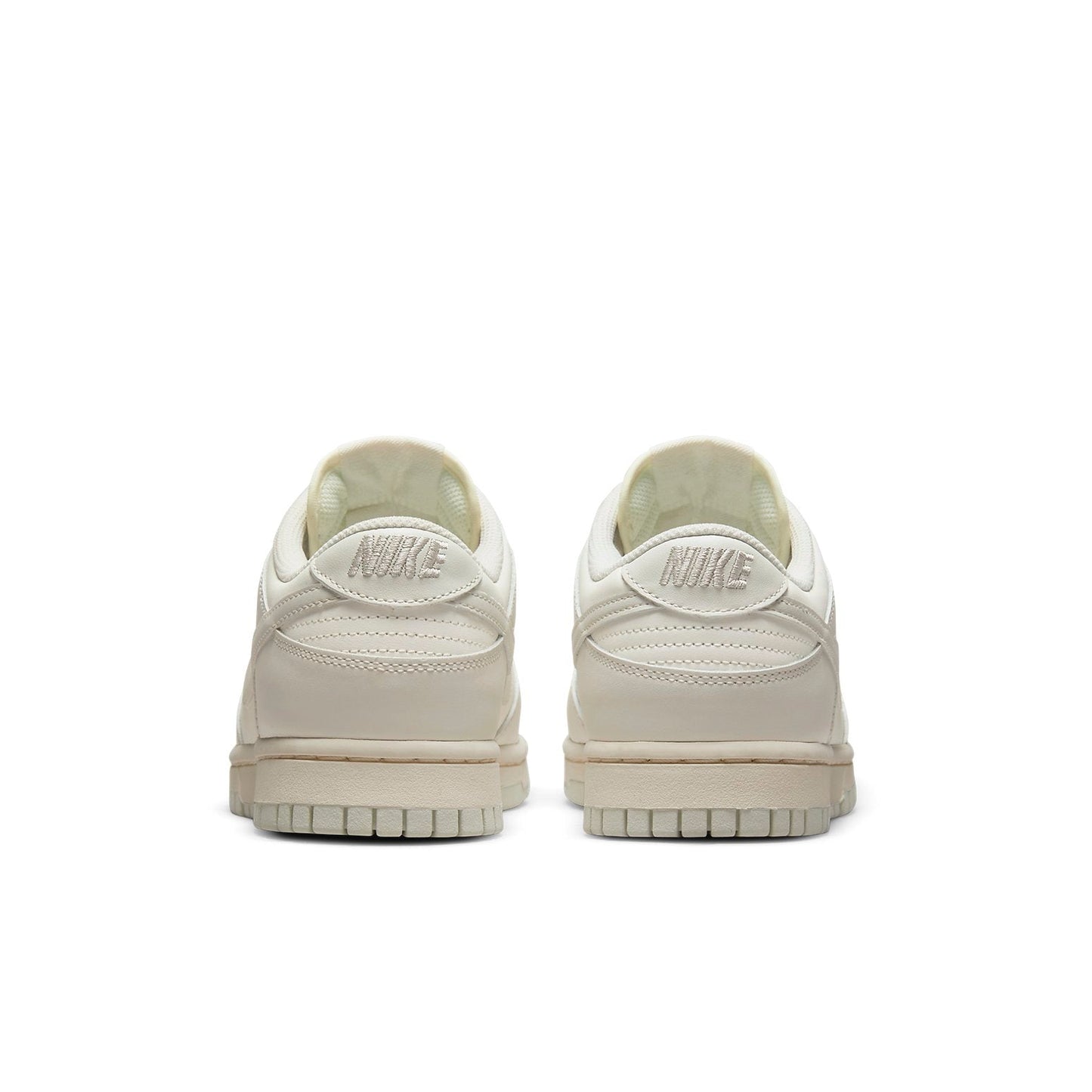 Nike Dunk Low “Light Bone”