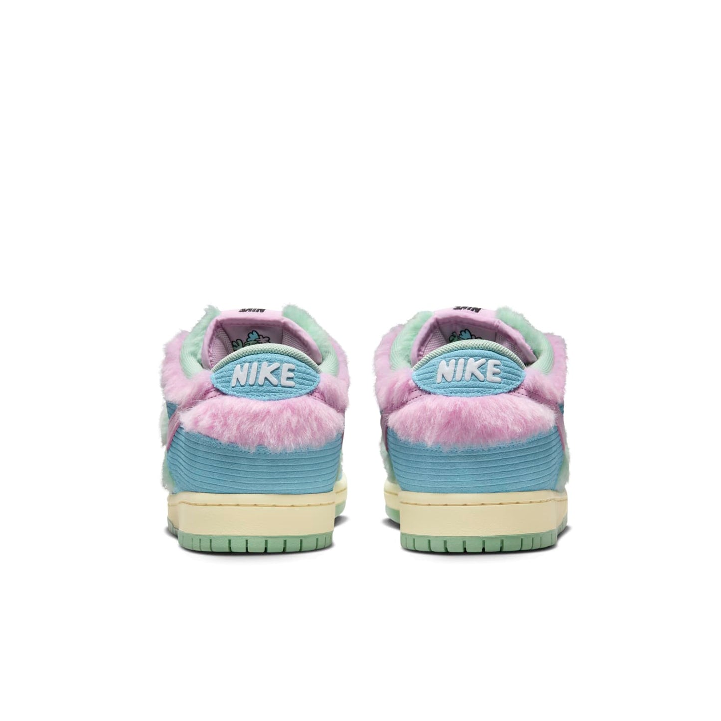 Nike x Verdy SB Dunk Low “Visty”