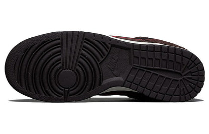 Nike Dunk Low Premium “Baroque Brown”