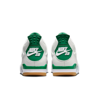 Air Jordan 4 Retro SB “Pine Green”