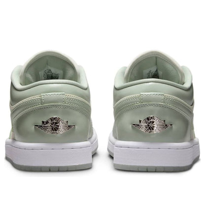 Air Jordan 1 Low SE “Sail Seafoam”