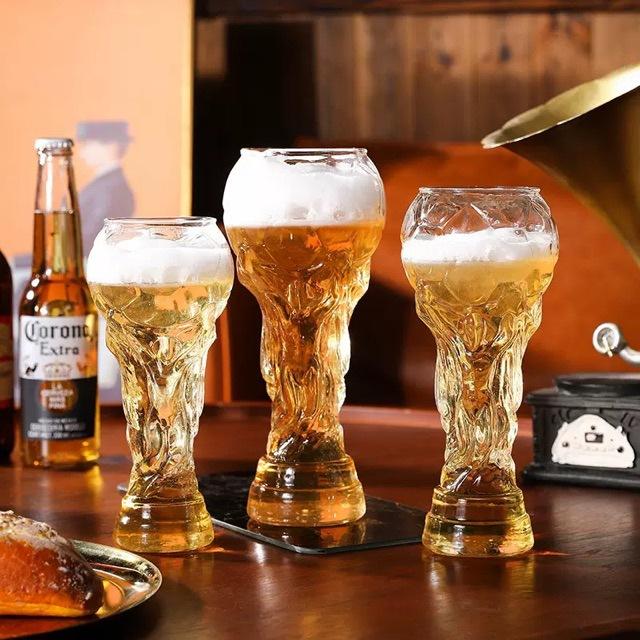 Beer Glass, 800/600ml Soccer Cup Shaped Drinking Cup for Viewing Parties, Suitable for Game Days, Parties, and Event Gatherings, Gift for Father
