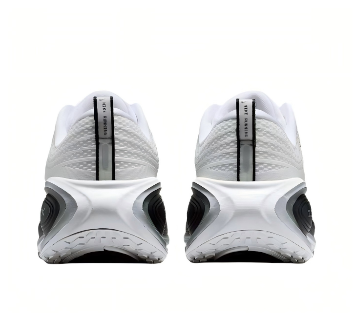 Nike Vomero 18 Road Running Shoe