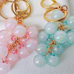 2PCS/3PCS/5PCS Grape Keychains, Creative Cute Bubble Jelly Grape Cluster Keychain Emulational Fruit Car Key Students' School Bag Pendant Gift