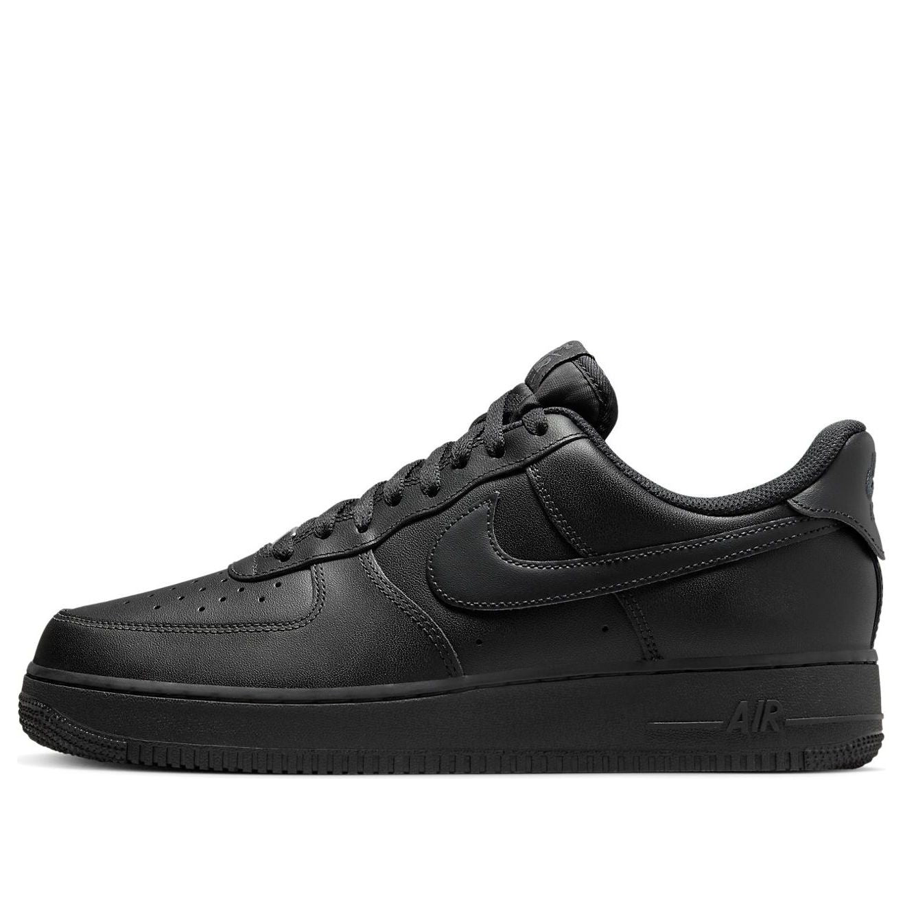 Nike Air Force 1 Low FlyEase “Triple Black”