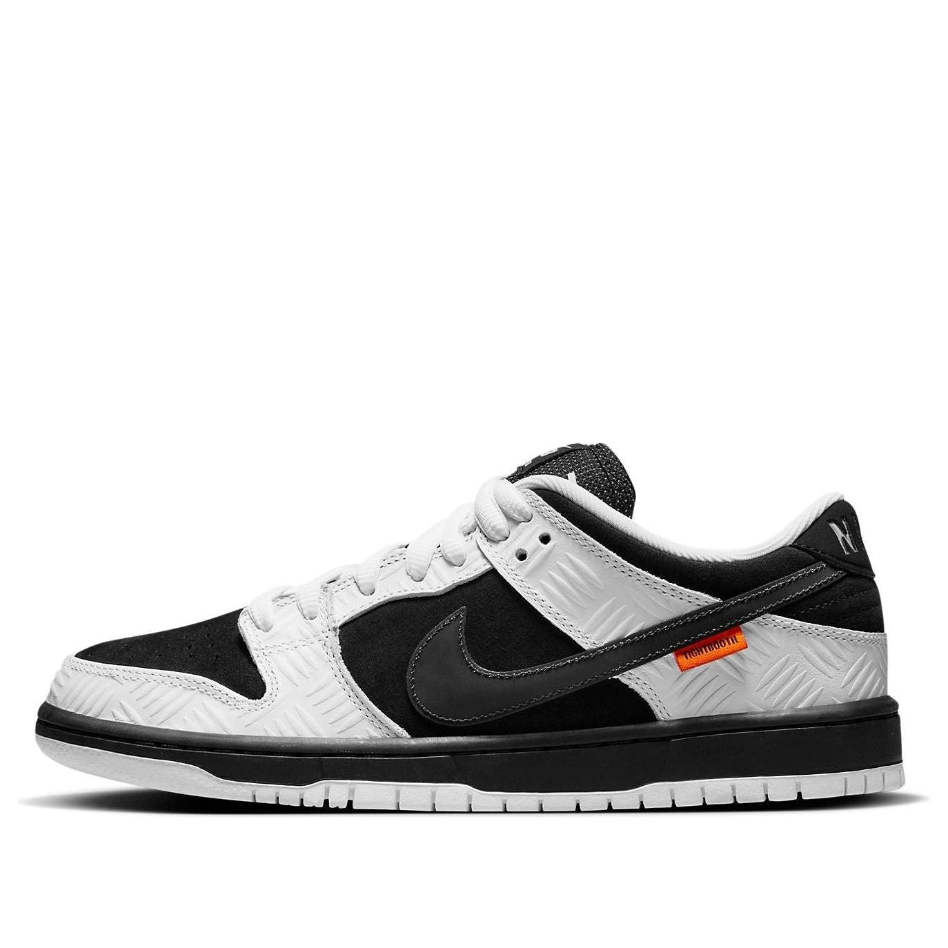 Nike x TIGHTBOOTH SB Dunk Low “White Black”