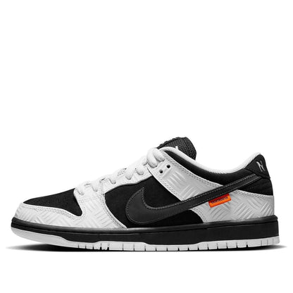 Nike x TIGHTBOOTH SB Dunk Low “White Black”