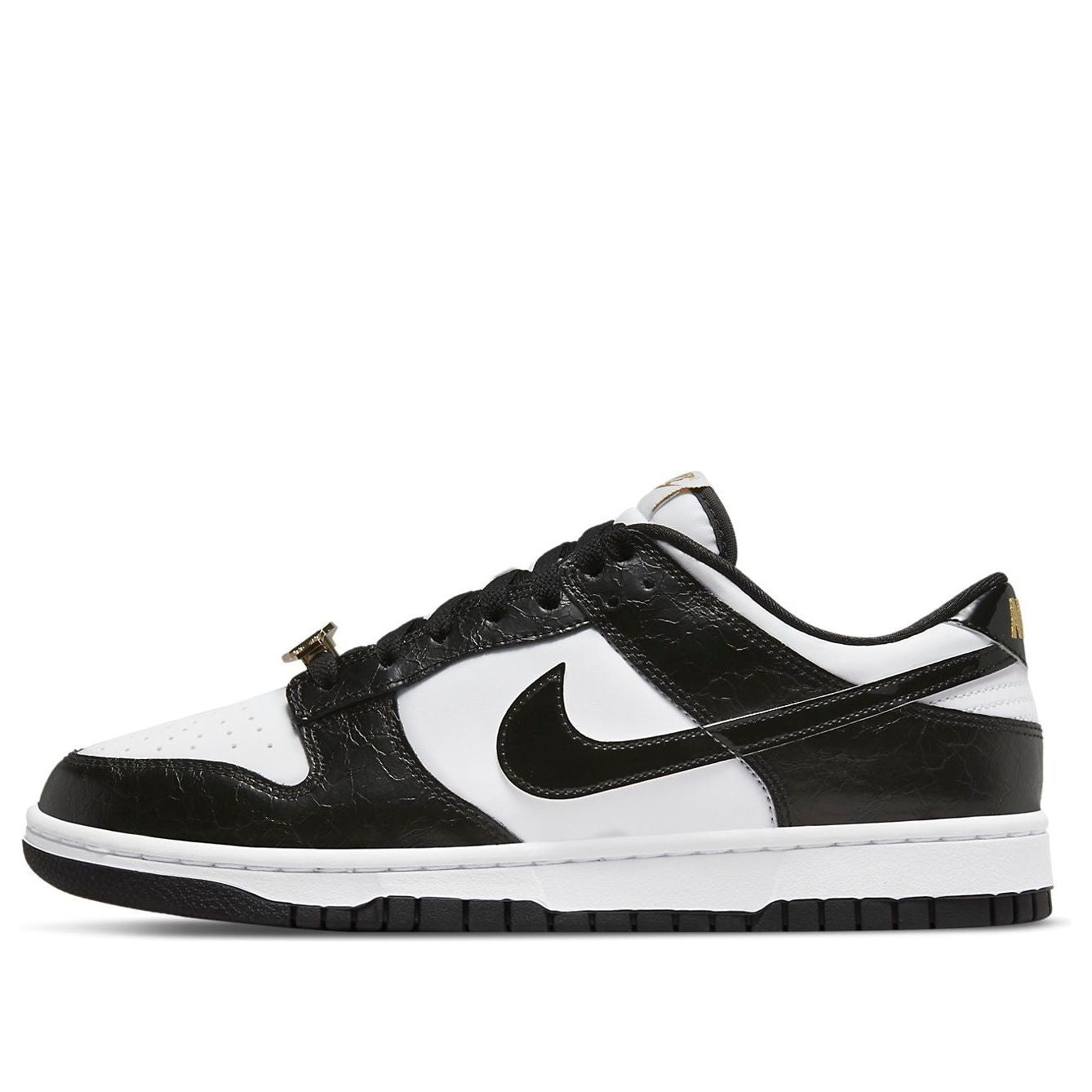 Nike Dunk Low SE “World Champ”
