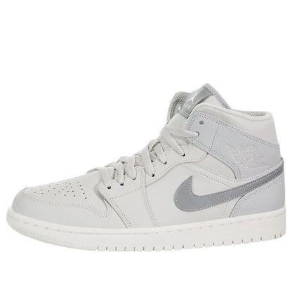 Air Jordan 1 Mid Retro SE “Grey Fog”