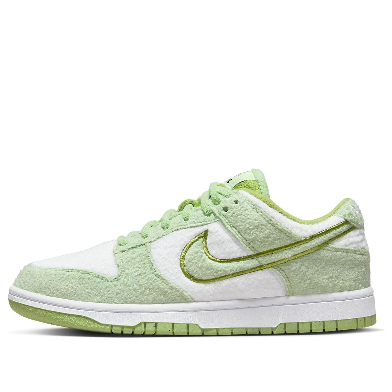 Nike Dunk Low SE “Fleece – Honeydew”
