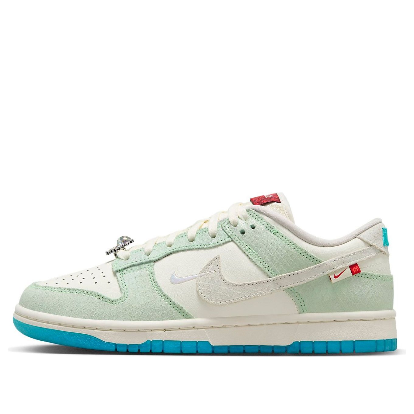 Nike Dunk Low LX “Year of the Dragon”