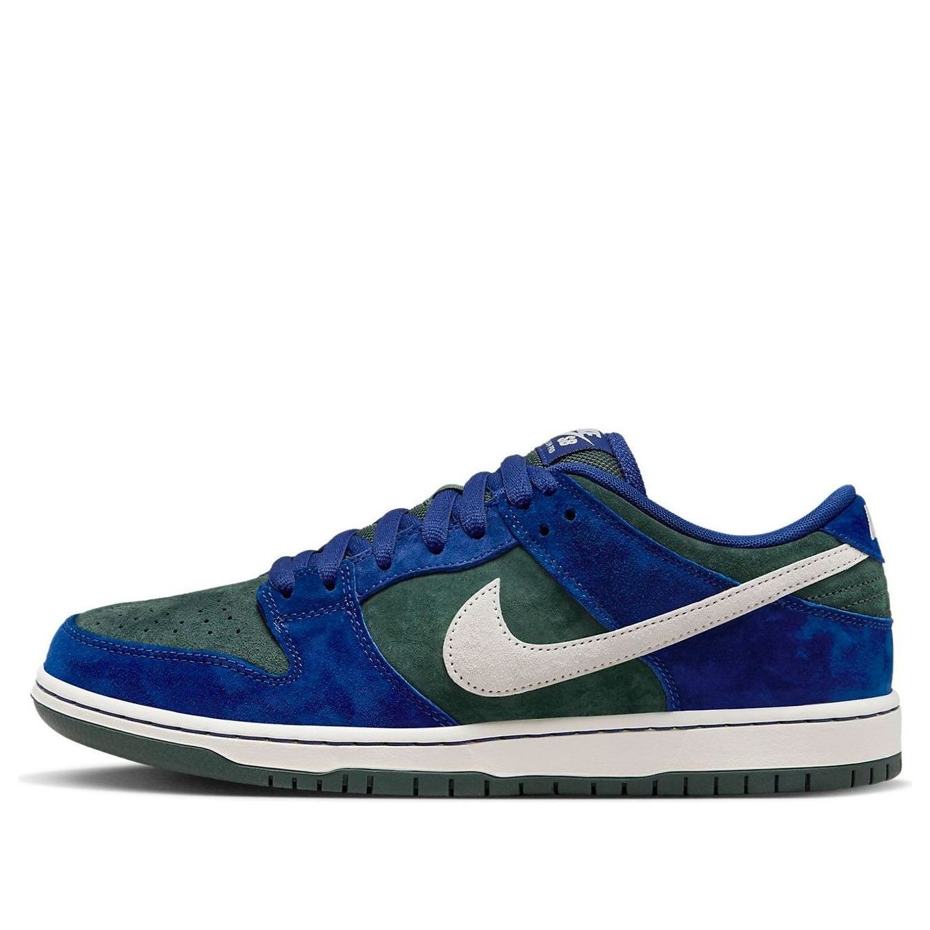 Nike SB Dunk Low “Deep Royal Blue”
