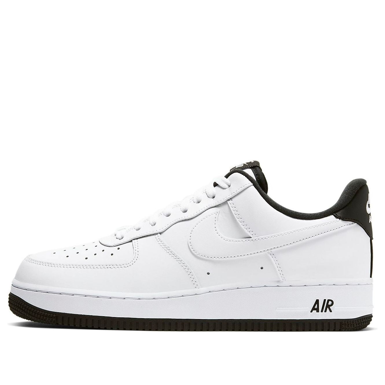 Nike Air Force 1 “07 “White Black”