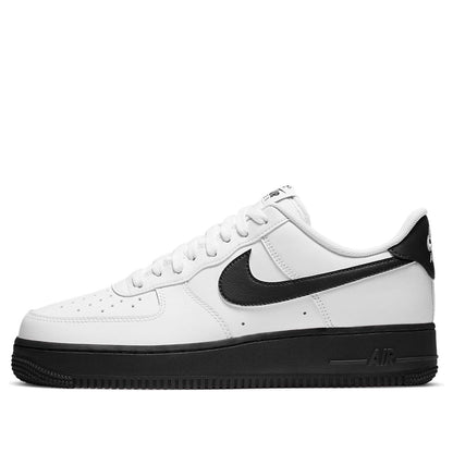 Nike Air Force 1 Low “White Black Sole”