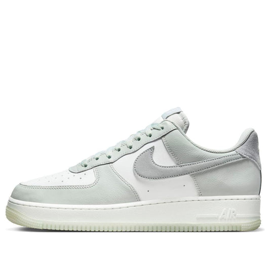 Nike Air Force 1 “07 LV8 “Light Silver Pumice”