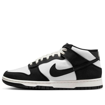 Nike Dunk Mid “Panda”