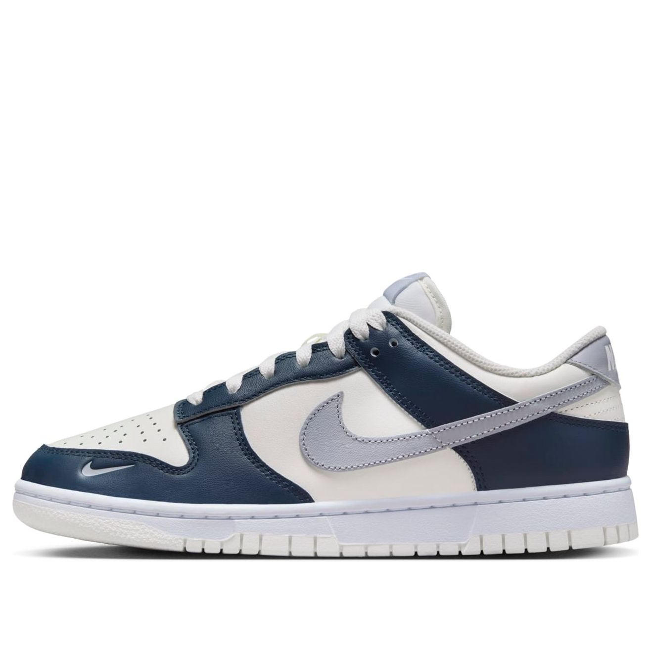 Nike Dunk Low “Armoury Navy”